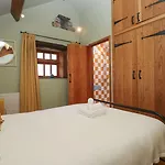 Grove House Сasa de vacaciones