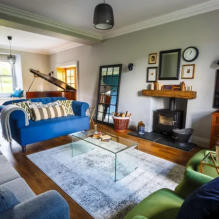 Grove House Holiday home *