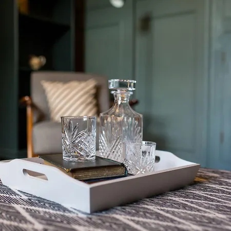 Grove House Holiday home *